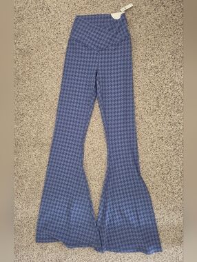 Offline By aerie Blue Houndstooth Flared Leggings, M Long